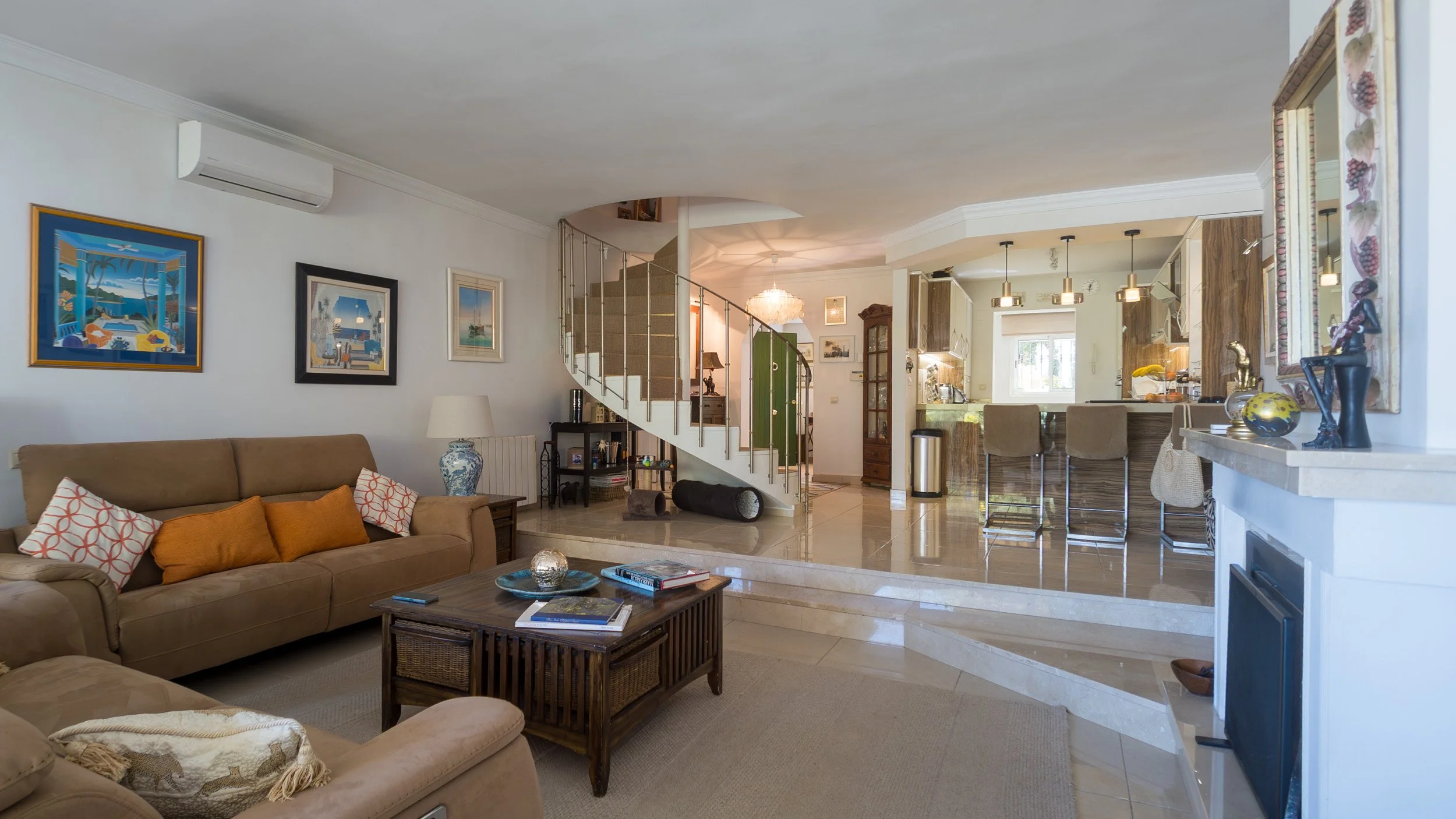 three-bedroom-townhouse-los-altos-de-aloha-jds4106-10.jpg