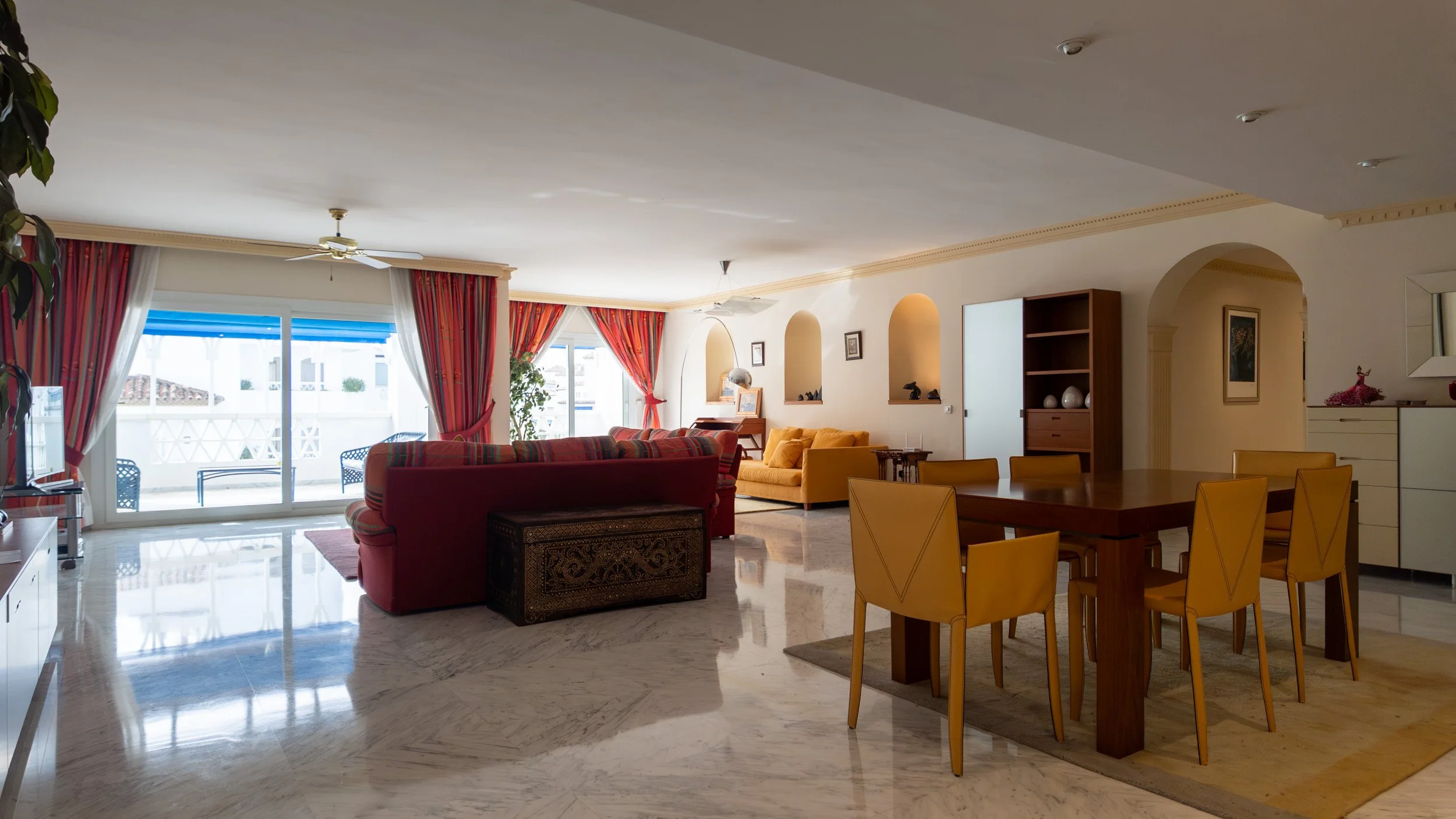 two-adjacent-3-beds-apts-playas-del-duque-puerto-banus-fs0701-1.jpg