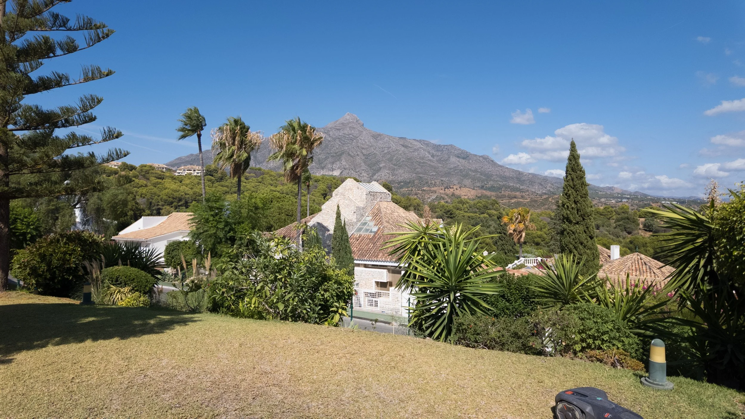 three-bedroom-townhouse-los-altos-de-aloha-jds4106-36.jpg