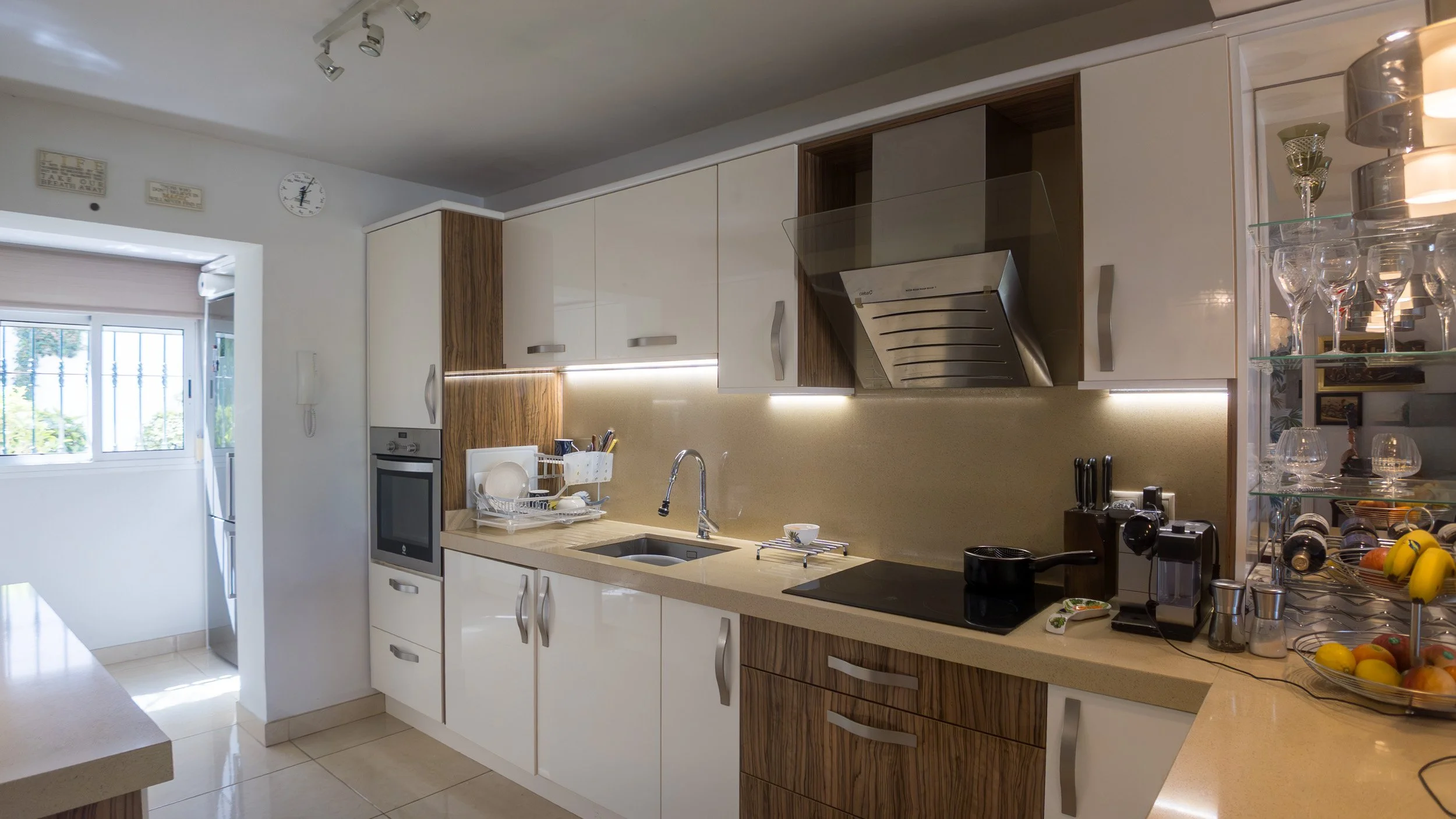 three-bedroom-townhouse-los-altos-de-aloha-jds4106-17.jpg
