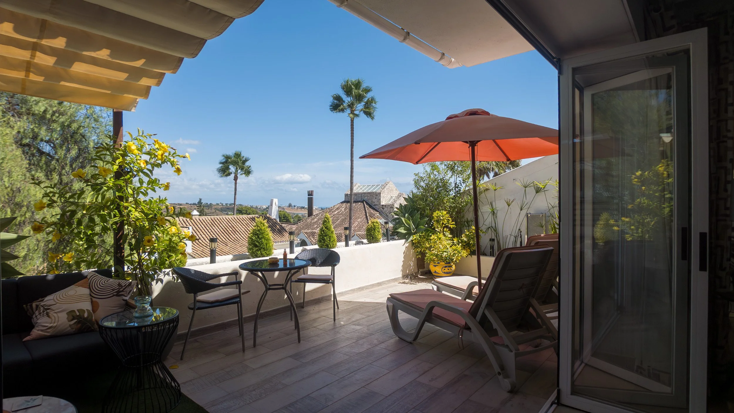 three-bedroom-townhouse-los-altos-de-aloha-jds4106-11.jpg