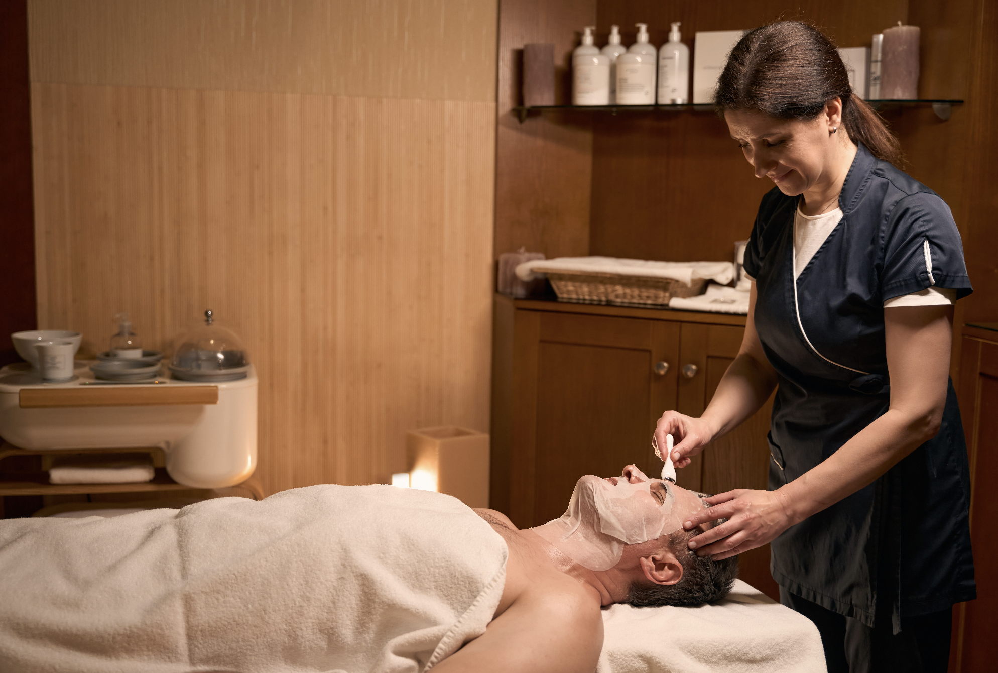 Our luxury vertical De Lujo specializes in curating exclusive deals and tailored experiences for high-end clients, offering premium products, services, and exceptional stays.