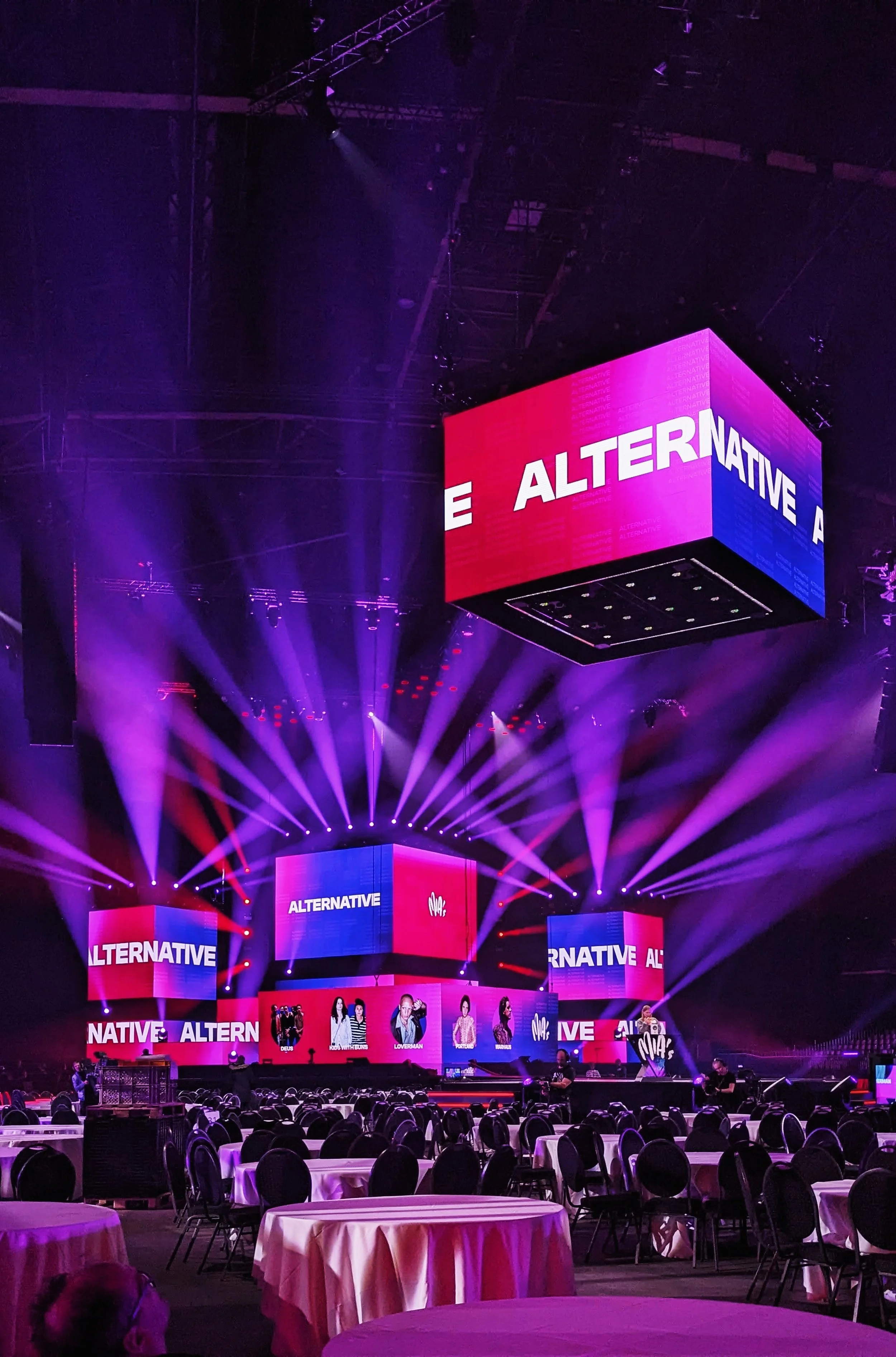 stage-alternative-v01.jpg