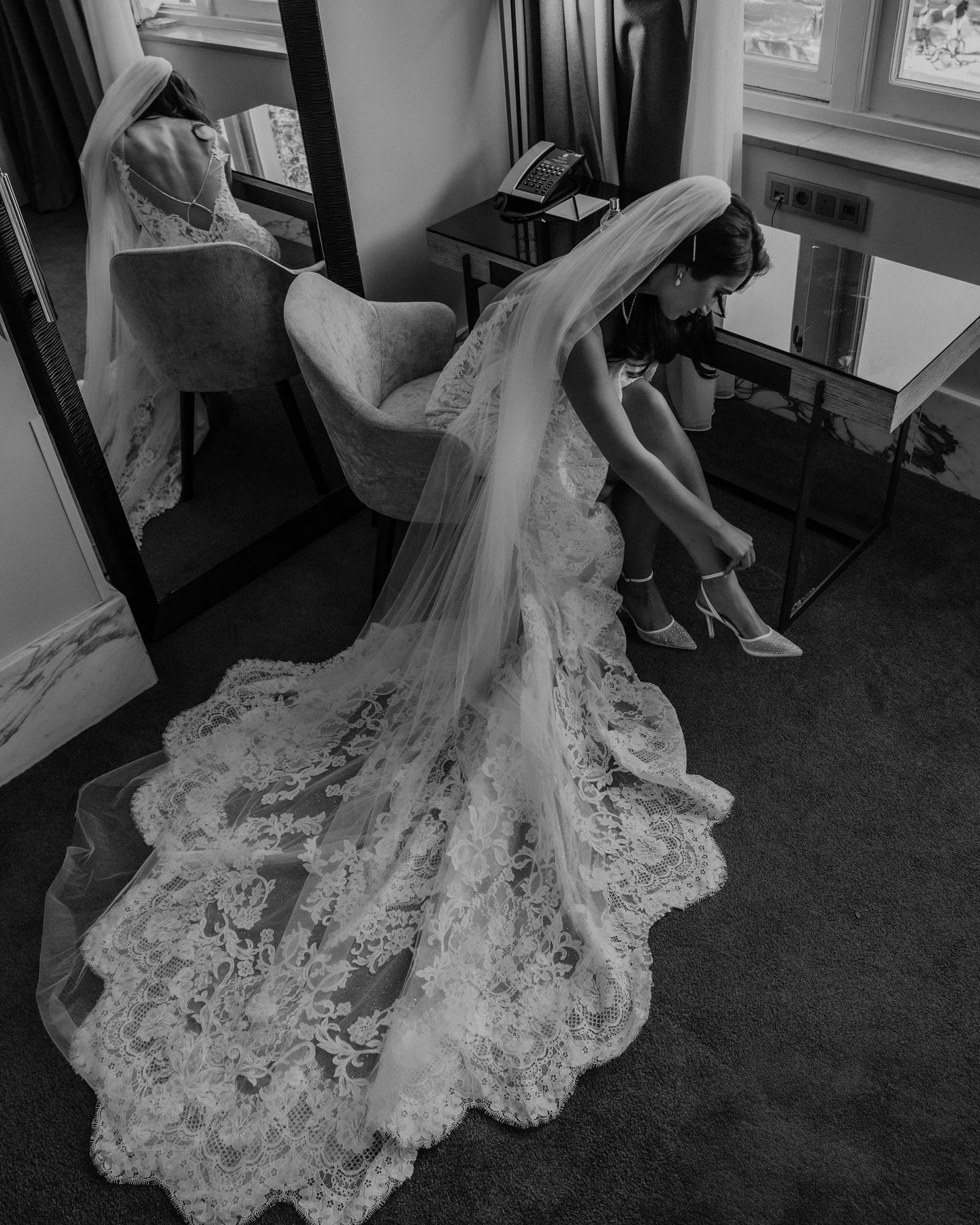 Wedding vibes ✨
. 
.
.
#Portrait #Photography #Sonyalpha #A7RIII #Amsterdam #Wedding #Weddingshoot
