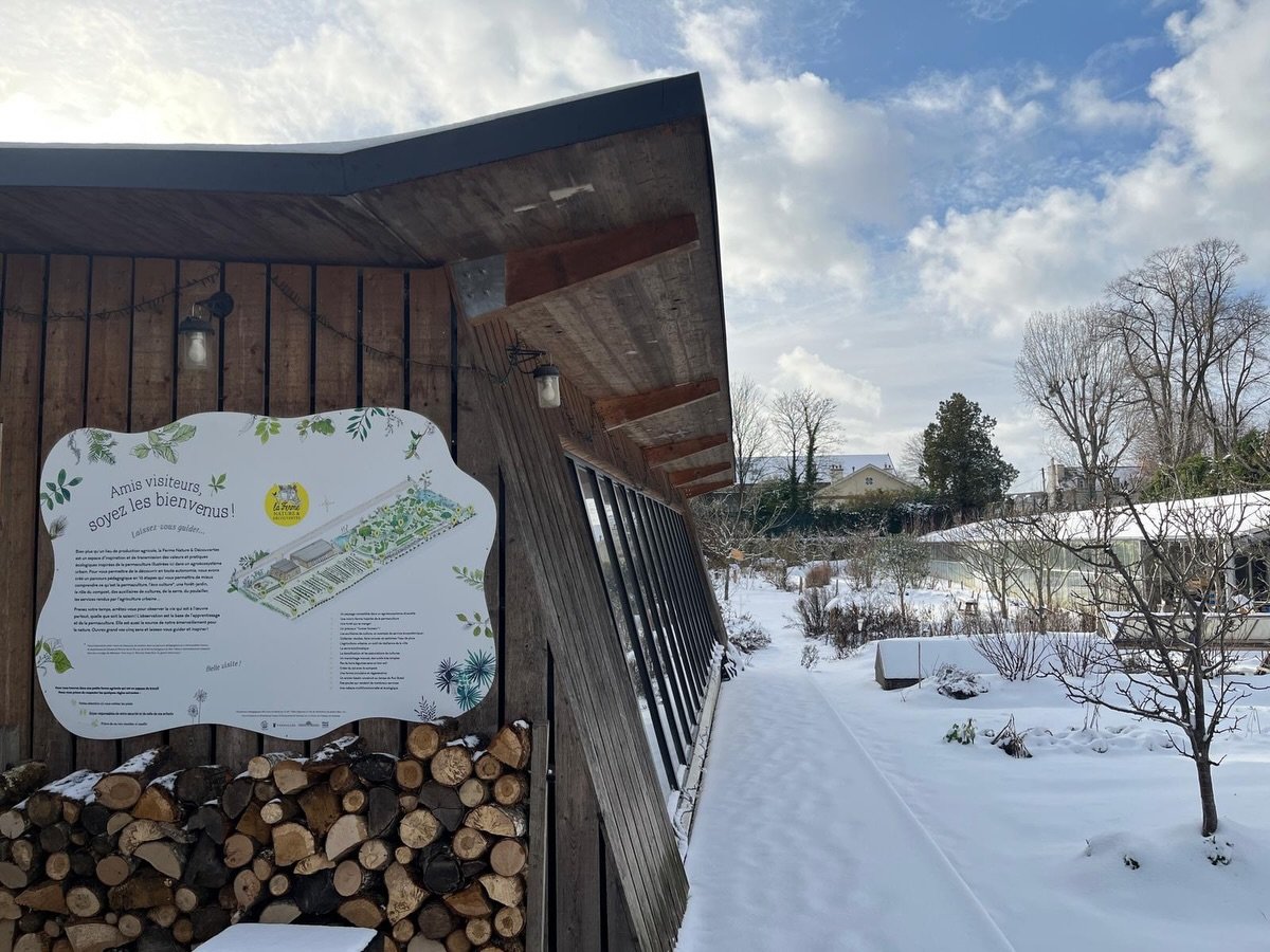 L&rsquo;hiver est derri&egrave;re nous!

La ferme est rest&eacute;e tr&egrave;s vivante toute cette saison que nous aimons tant !

Sous terre, la vie du sol n&rsquo;a arr&ecirc;t&eacute; de s&rsquo;activer, stimul&eacute;e par nos apports r&eacute;gu