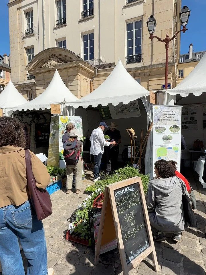 Nous sommes install&eacute;s au stand d&rsquo;Esprit Jardin, juste devant la cath&eacute;drale saint-Louis, &agrave; c&ocirc;t&eacute; du Potager du Roi 🌿

Passez nous voir on est l&agrave; aujourd&rsquo;hui, et demain de 9h &agrave; 19h, on vous at