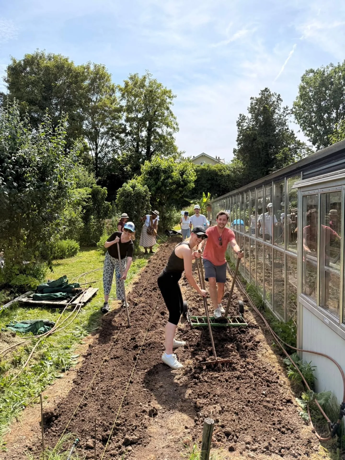 Encore une super journ&eacute;e d'initiation &agrave; la permaculture et &agrave; l&rsquo;eco-culture, &agrave; La Ferme Nature &amp; D&eacute;couvertes, avec un groupe dynamique et motiv&eacute; ! 

N'h&eacute;sitez pas &agrave; venir vivre cette ex