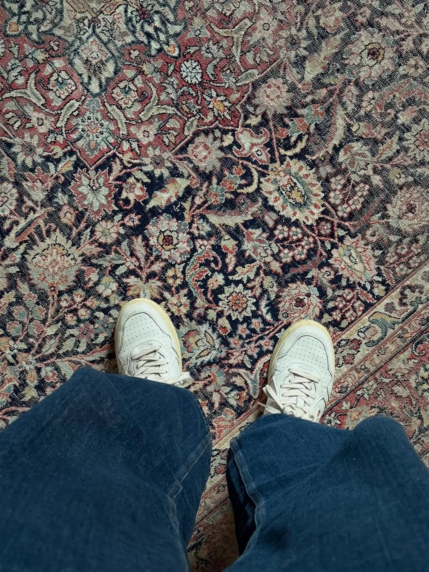 Kleiner Raum, doppelte Belegung | Unser Zwillingszimmer braucht ein Upgrade: gr&ouml;&szlig;ere Betten, mehr Stauraum und vor allem wieder Fl&auml;che zum Spielen, Bauen, Malen und Toben. 👯&zwj;♂️

Die Idee: ein Plattformbett f&uuml;r zwei &ndash; m