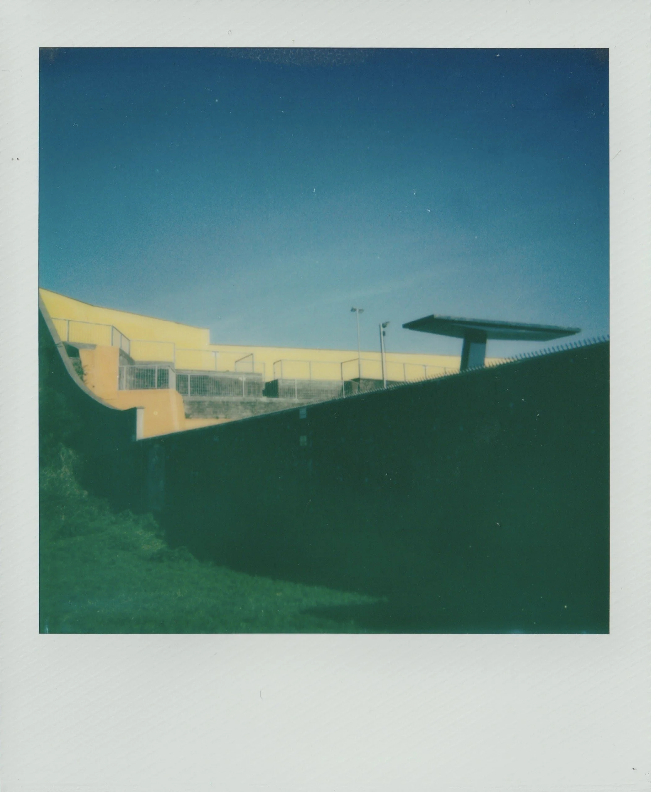 Test Shot For Polaroid Sun 660 Autofocus 600 Instant Film Camera