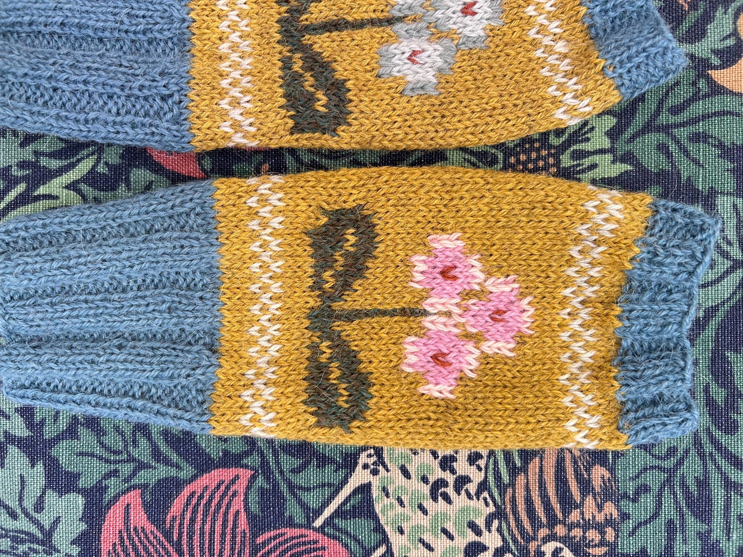 https://i.etsystatic.com/23716442/r/il/c74e10/6485708486/il_fullxfull.6485708486_tssh.jpg