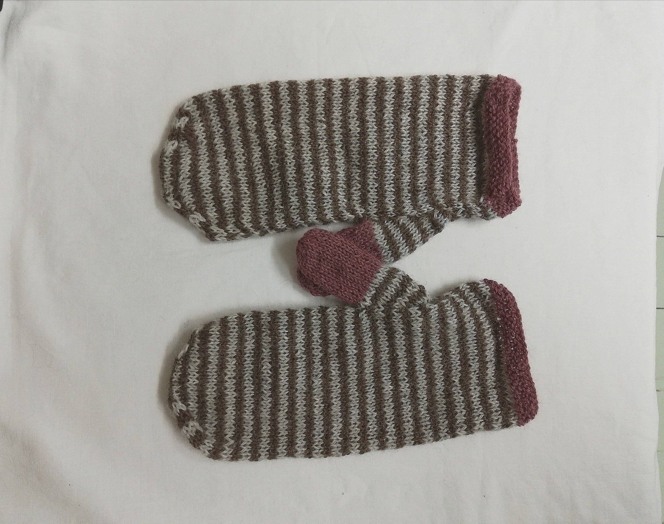 https://i.etsystatic.com/23716442/r/il/6a28b6/2709293028/il_fullxfull.2709293028_esnj.jpg