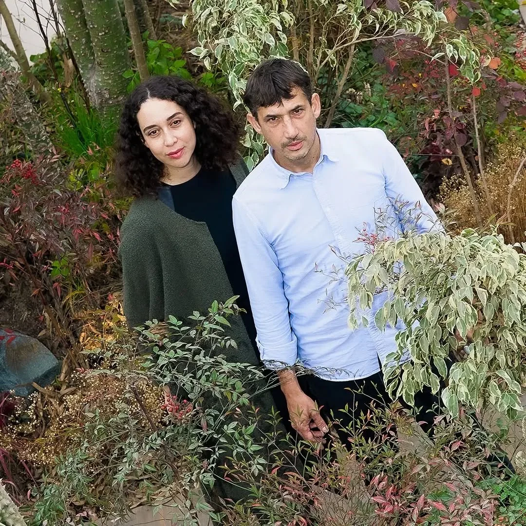 &iquest;Porqu&eacute; ganamos los 3 mejores premios de este a&ntilde;o?

- Porque nos atrevimos a salir de lo convencional, a explorar la madera y los materiales desde un &aacute;ngulo diferente. 

- Porque nos atrevimos a poner la naturaleza al cent