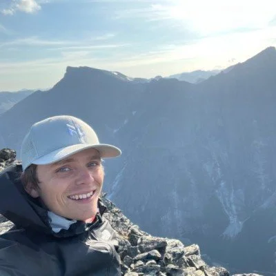 Travel hacking tips, Best travel credit cards, Maximize credit points, Free travel rewards, Earn airline miles, Credit card rewards, Travel rewards, credit cards, Cheap flights, points, Hotel rewards programs, Redeem credit rewards, Credit card bonus