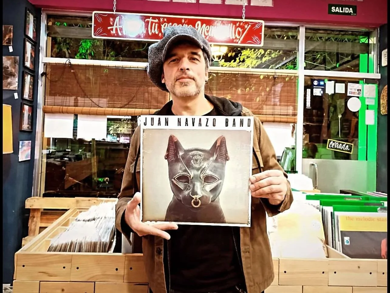 Posted @withregram &bull; @deliarecords #novedades #recordlabel
Disponible el nuevo LP de @juannavazoband
Una lujosidad sin l&iacute;mites, de las que hay que tener

Ah&iacute; es n&aacute;! ... Pasen y vean!!!

Nuestro horario habitual es de Mi&eacu