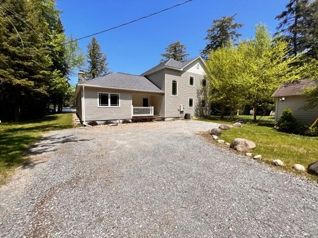 Freidlander_7789 2 Medium.jpeg