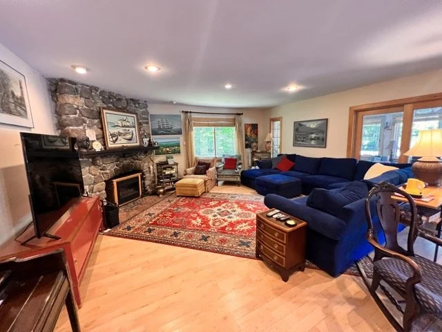 Freidlander_7793 2 Medium.jpeg