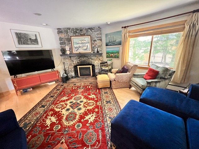 Freidlander_7814 2 Medium.jpeg