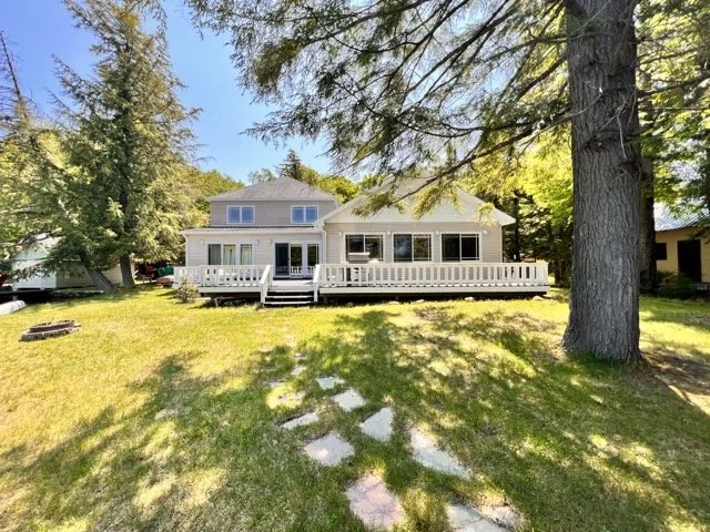 Freidlander_7826 2 Medium.jpeg