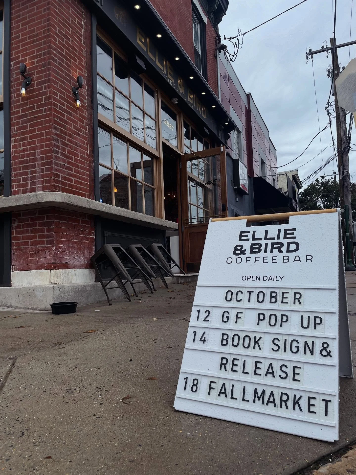 Fall&rsquo;s in full swing at Ellie &amp; Bird 🍂 Join us this October for community, coffee, and cozy happenings! 

Coming up 
🥐 10/12 GF Pop-Up with @redpepperandthyme 
📚 10/14 Book Signing &amp; Release from @ericajvanstone 
🍁 10/18 Fall Market
