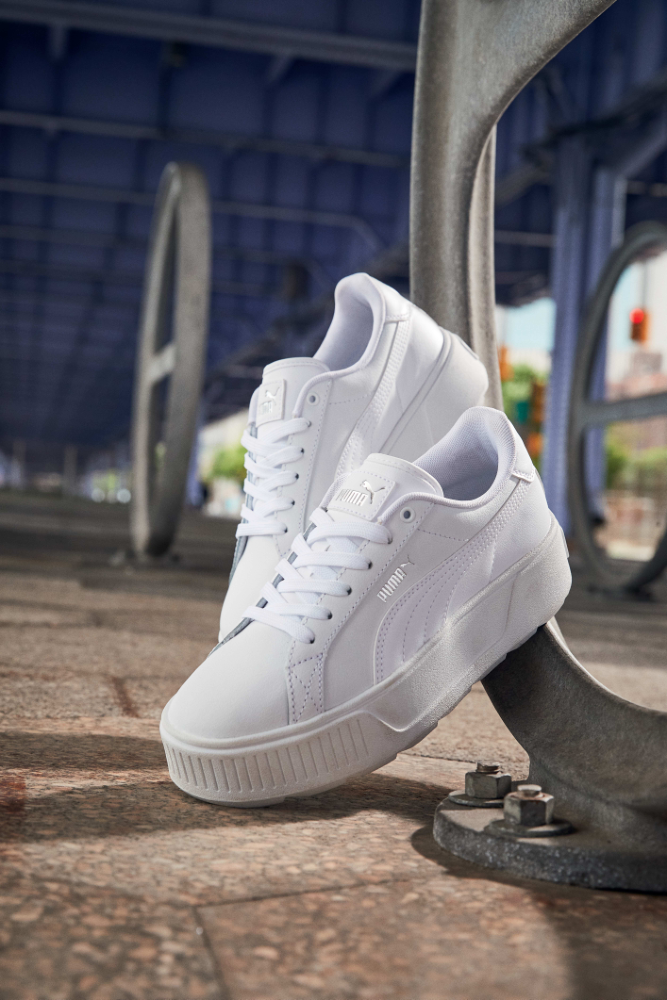 LOW-RES 1000x1000-22SS_SP_Core_Karmen-L_0059.png