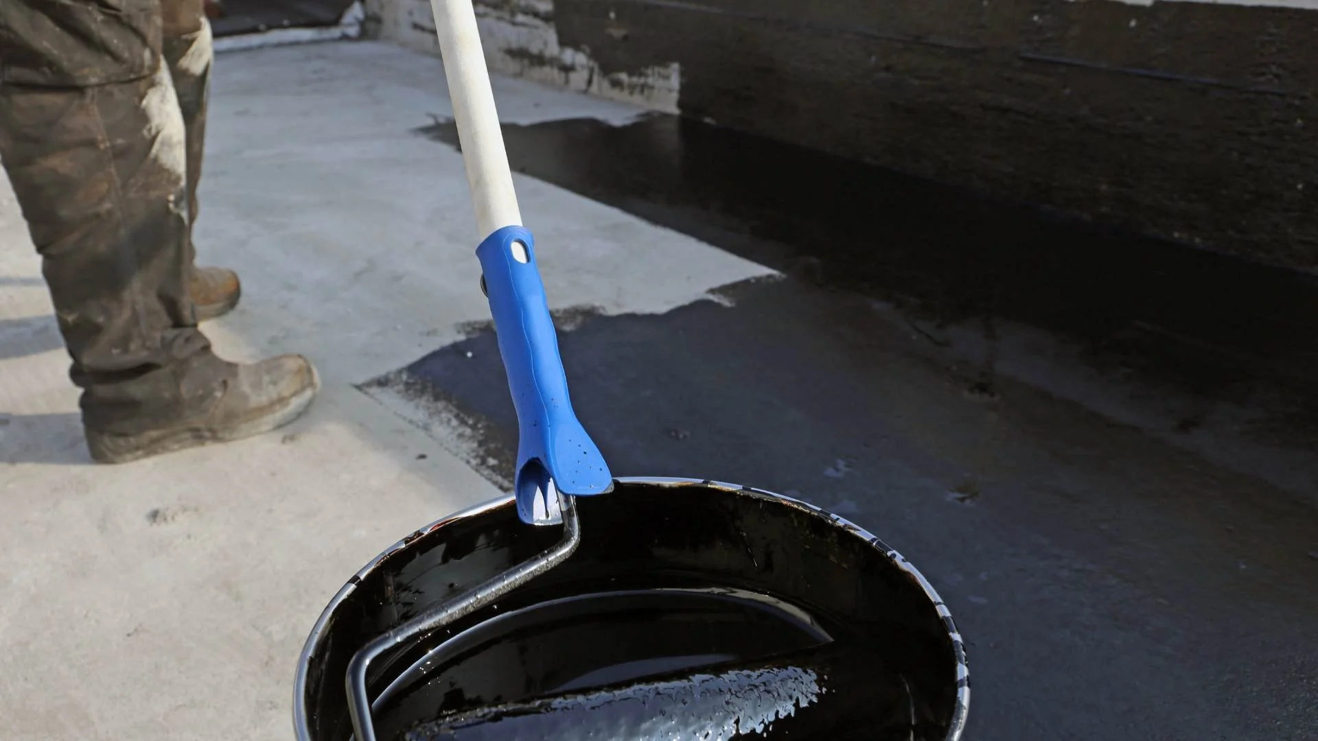 Modified Bitumen Flat Roof: Key Advantages for Businesses — Commercial ...