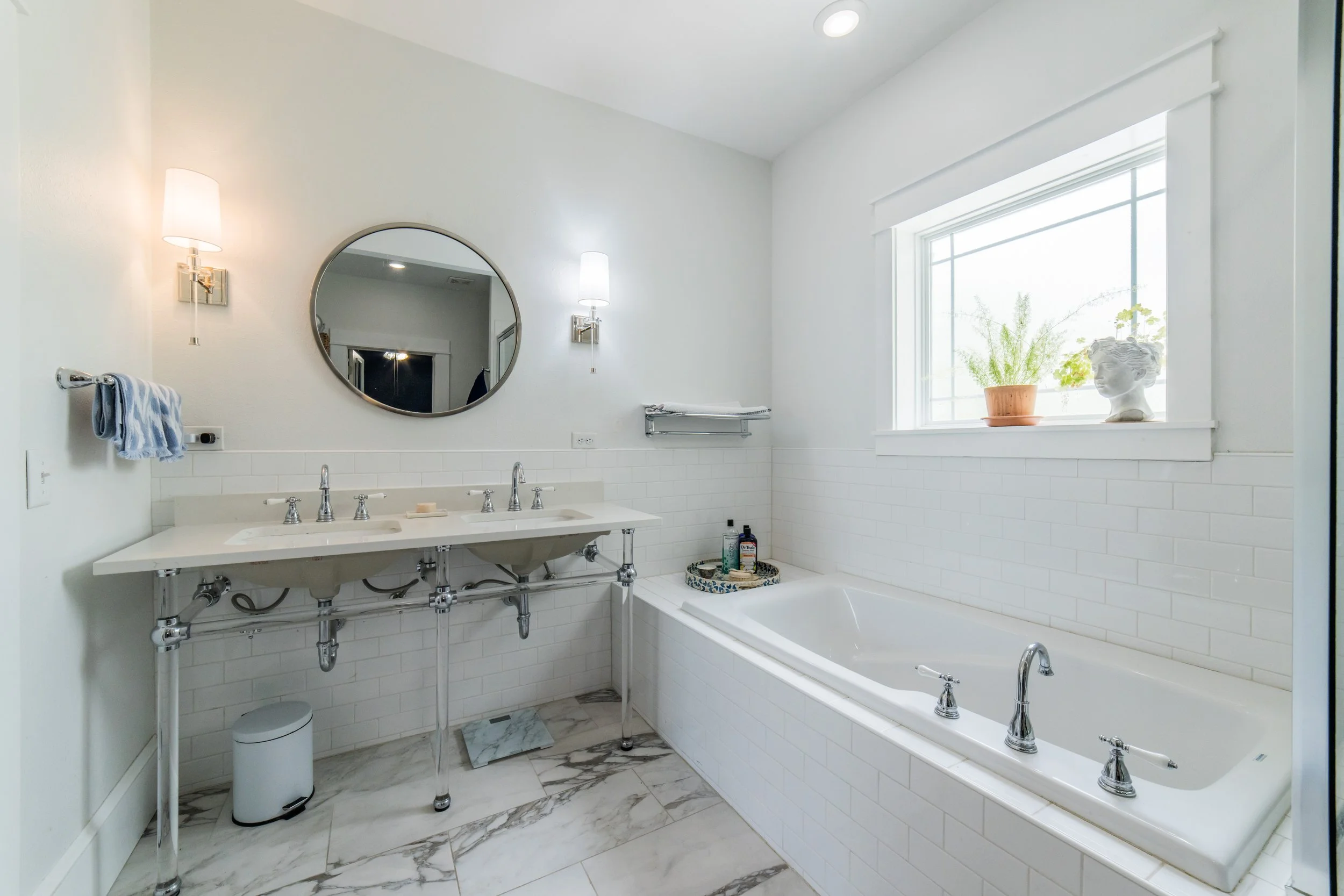 302 s wright-1703.jpg