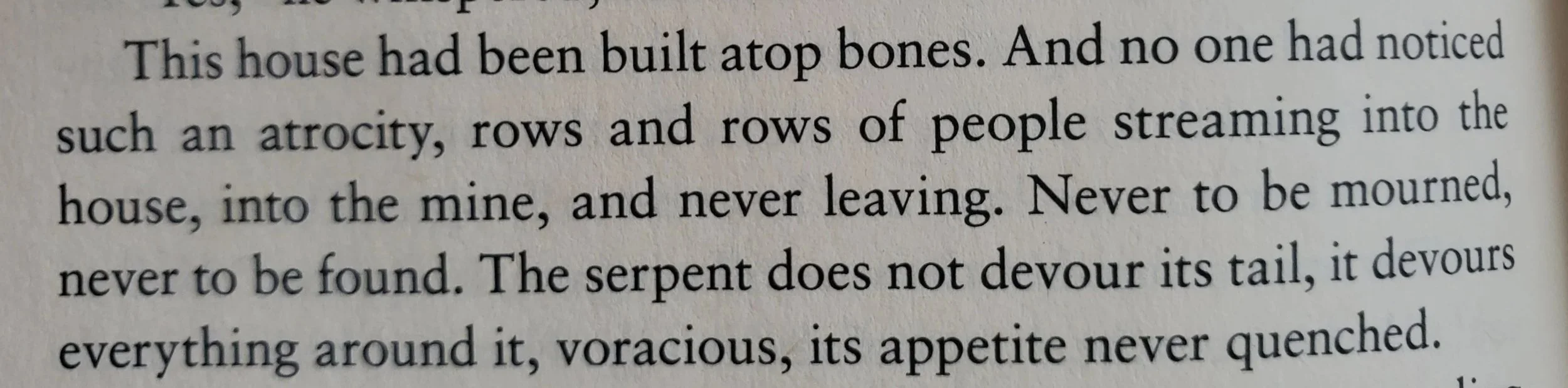 mexican gothic, Silvia Moreno-Garcia