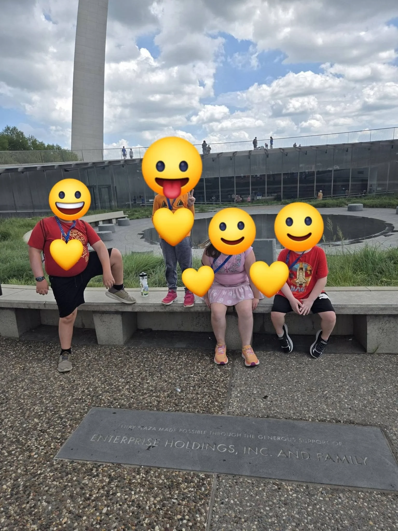 750230006_1681541687307256_8271624093034344151_n.jpg