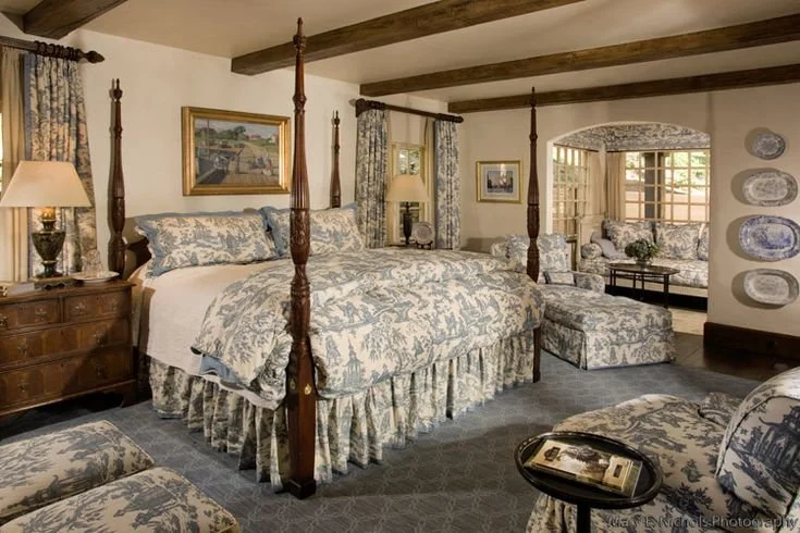 Blue toile bedroom, four post bed.jpg