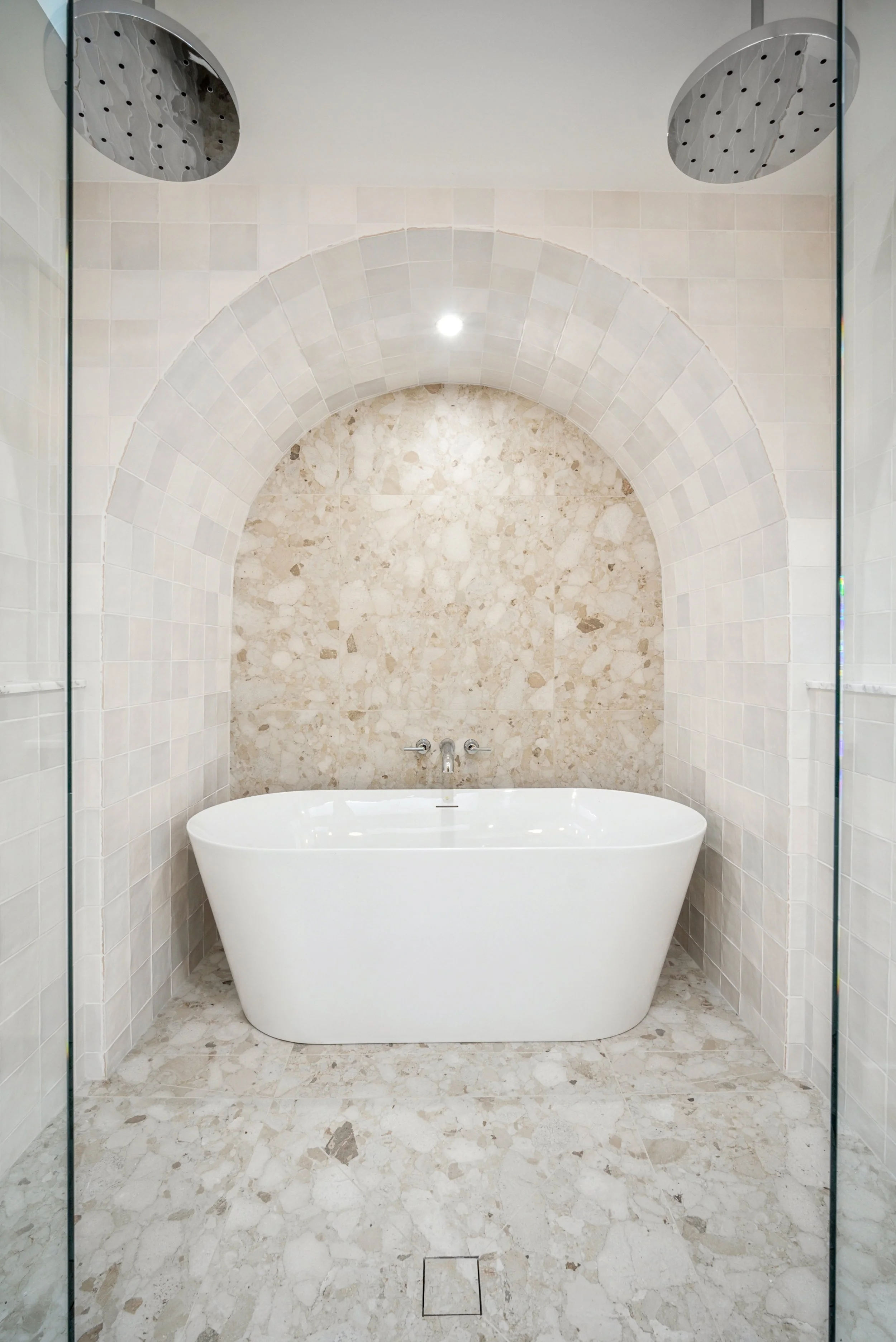 THE ENDLESS LIST OF DESIGN DECISIONS: BEHIND THE SCENES OF A PERFECT ENSUITE