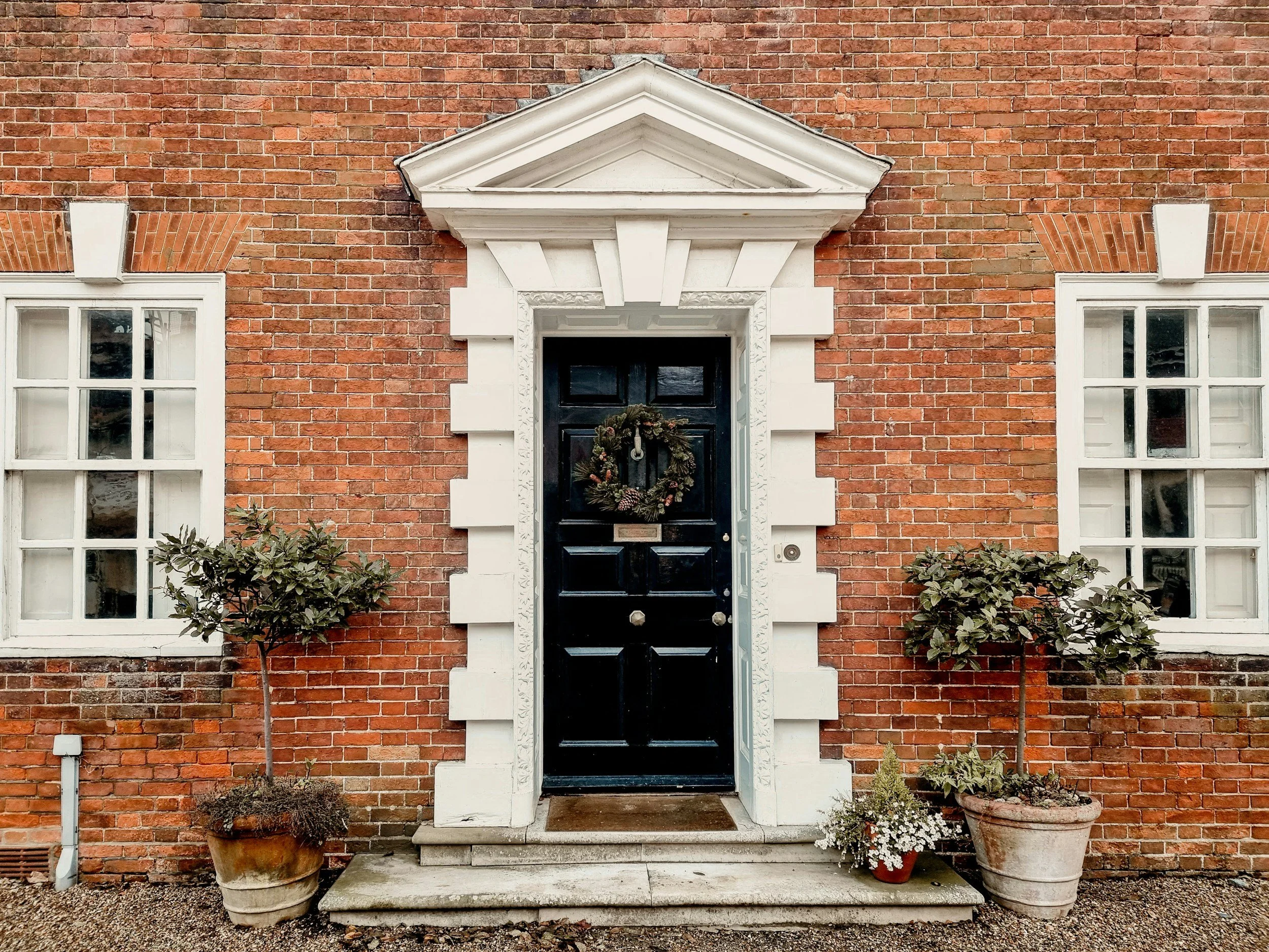 Timeless vs. Trendy: Choosing Finishes That Age Gracefully