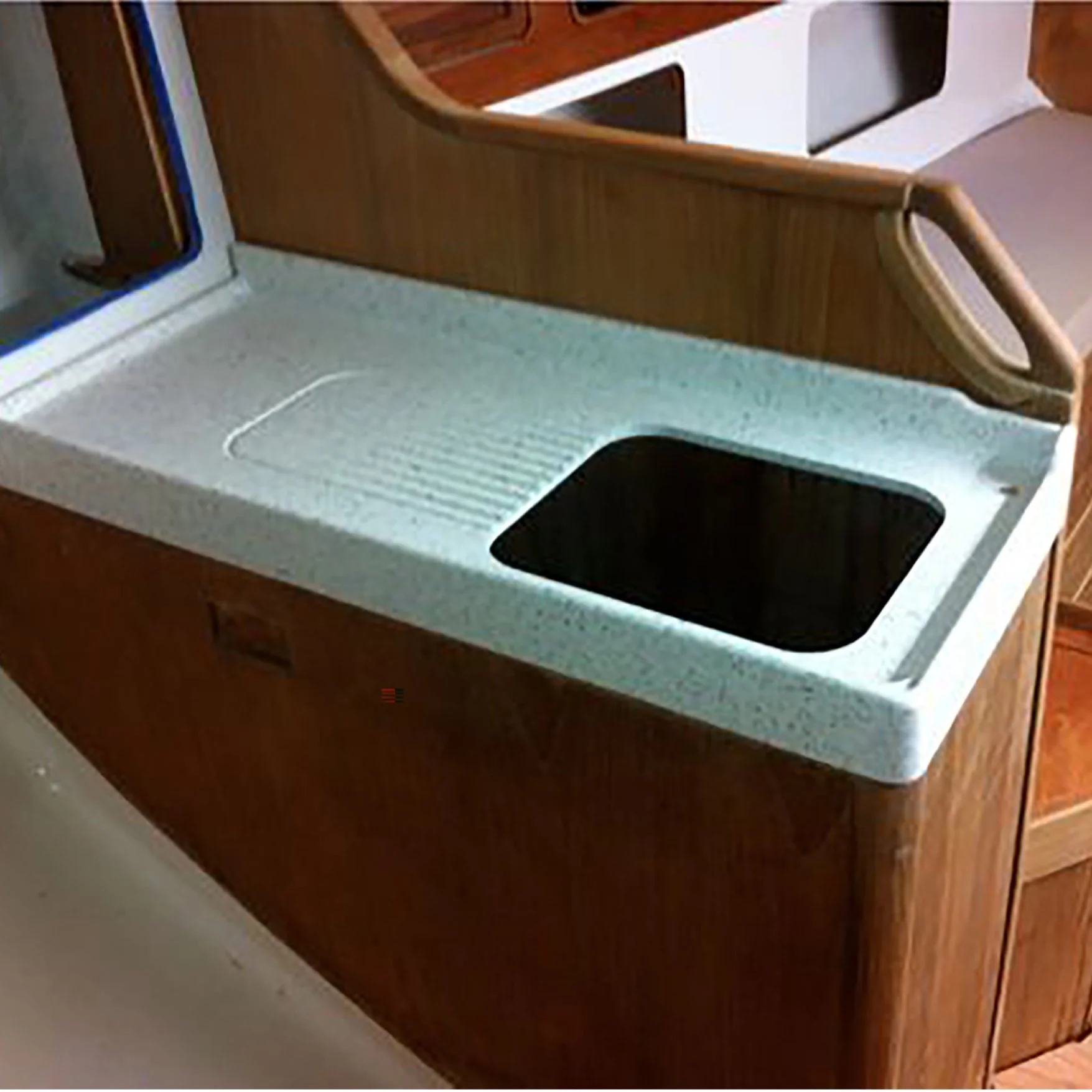 Boat Counter_Corain_01.jpg