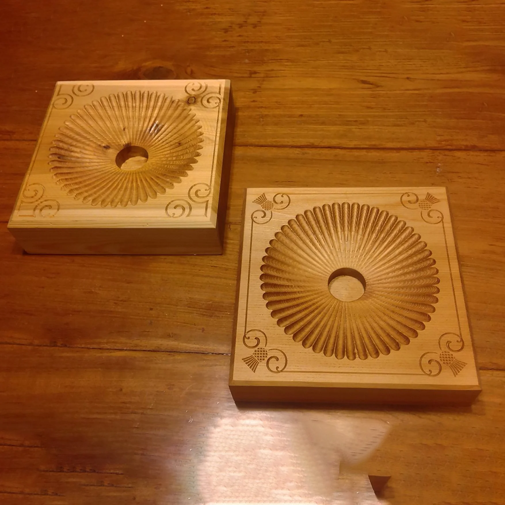 Candle Holder_Cedar_01.jpg