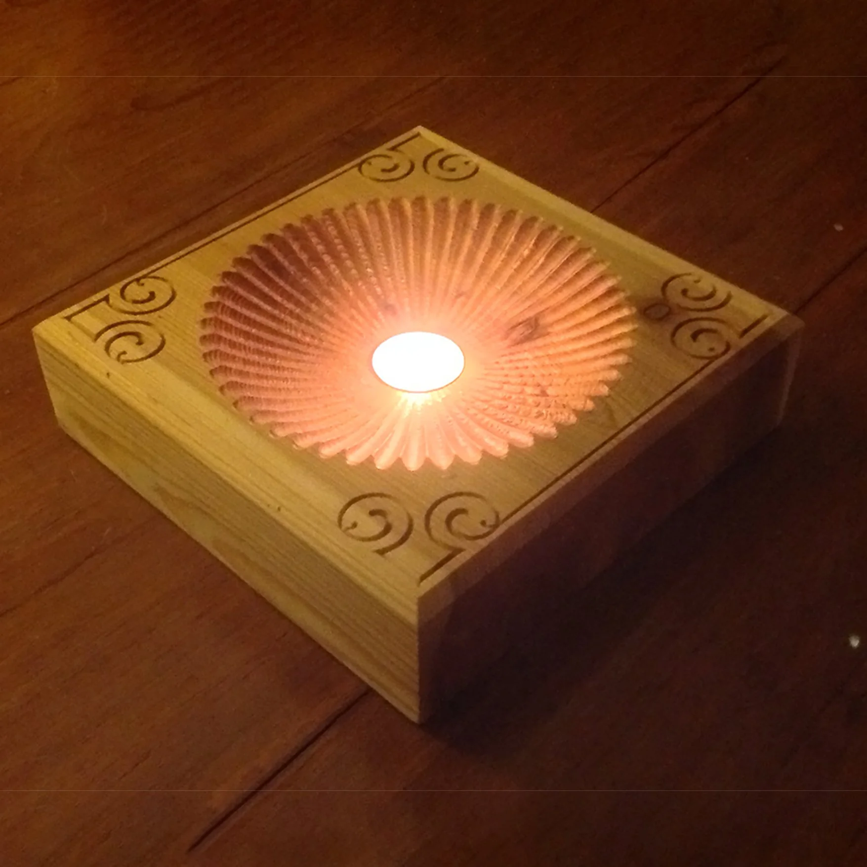 Candle Holder_Cedar_02.jpg