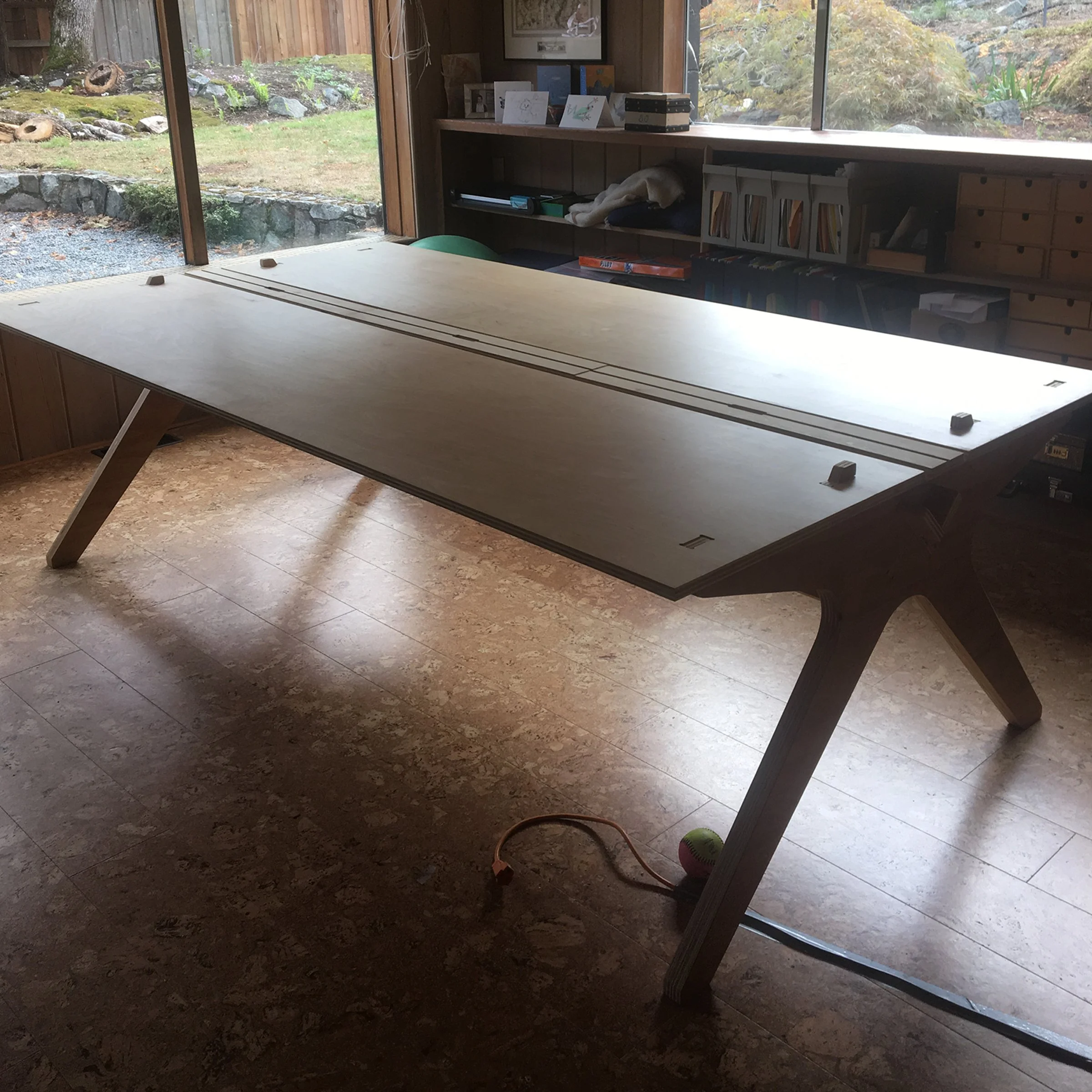 Computer Table_Plywood_01.JPG