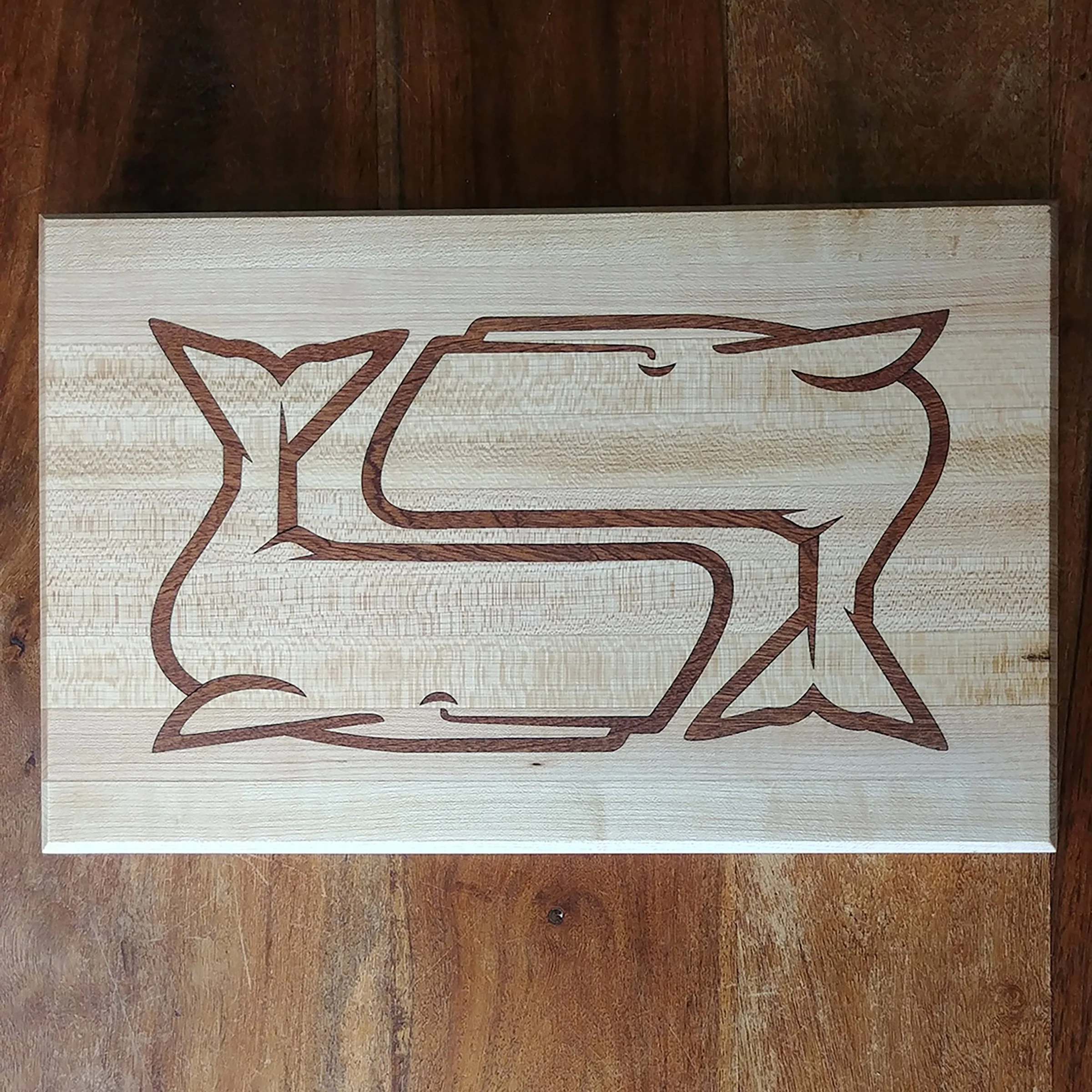 Maple Cuttingboard Walnut Inlay Whales.jpg
