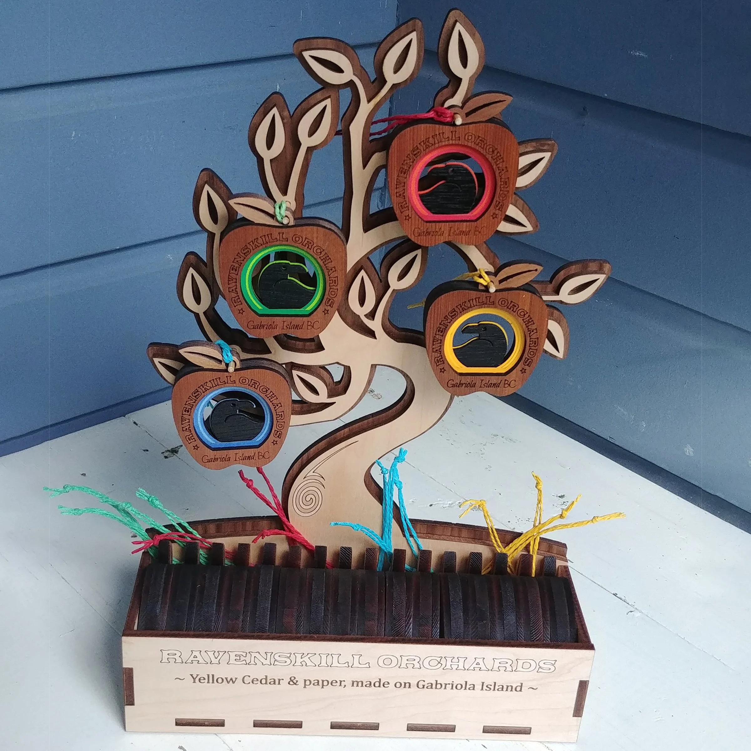 Ornament Display_Wood_06.jpg