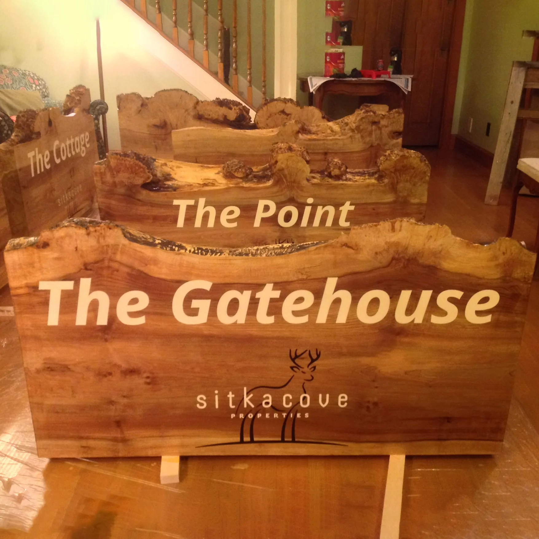 Sign_Live Edge Maple_Epoxy Inlay_01.JPG
