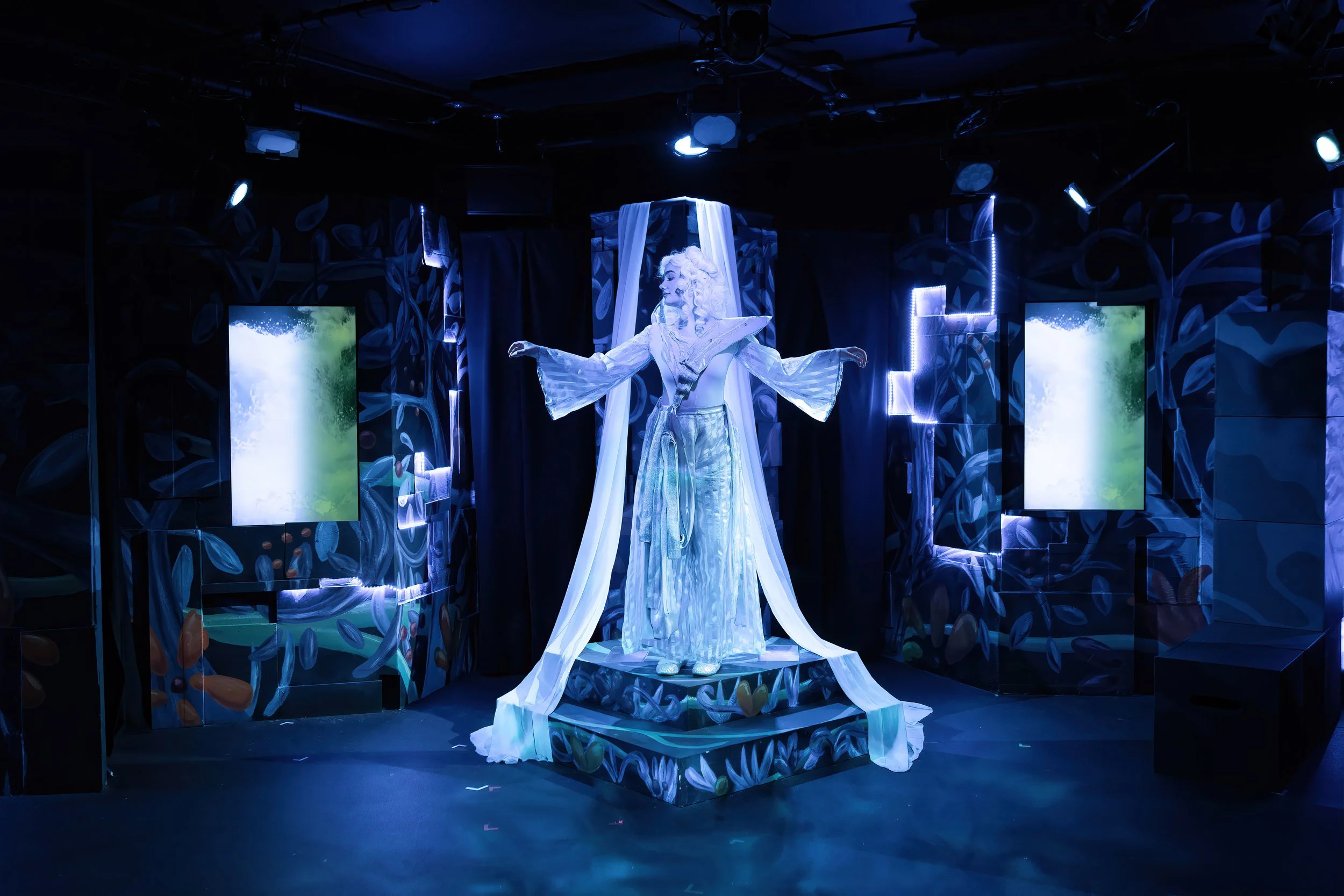 Contact | Connect with Neal Stage Designs Today — ANDREW NEAL LIGHTING ...