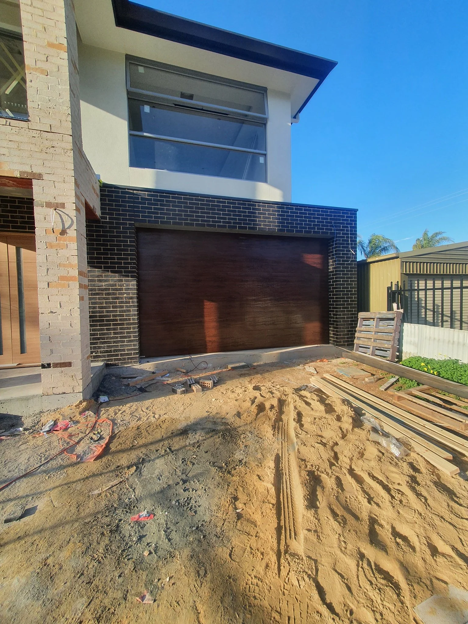 Roller Door Install, Garage Door Install, Adelaide Roller Door Install, Adelaide Garage door install, South Australia Garage Door Specialist, Garage Door Repairs 