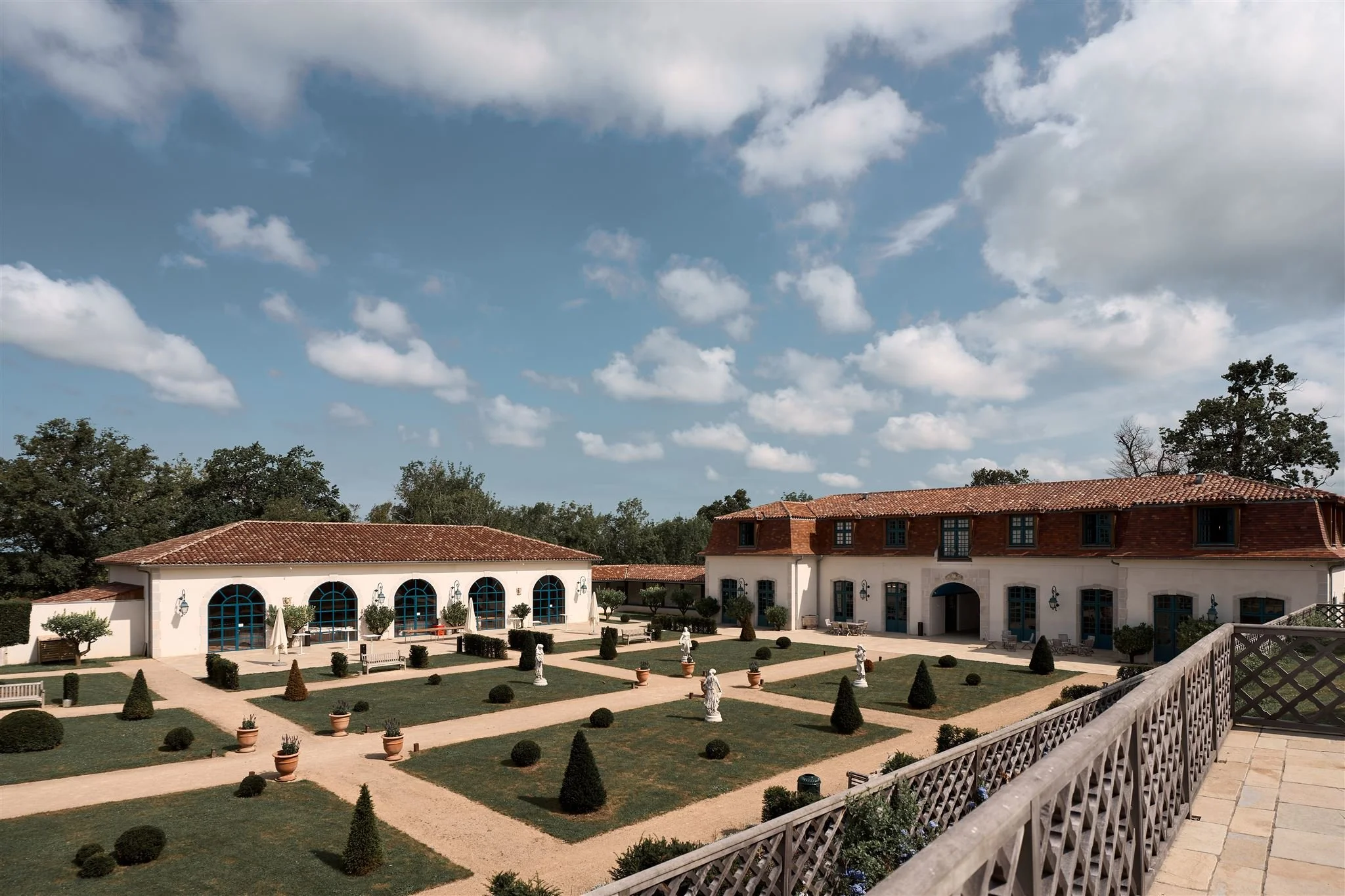 Reportage photo de mariage au château de Larraldia