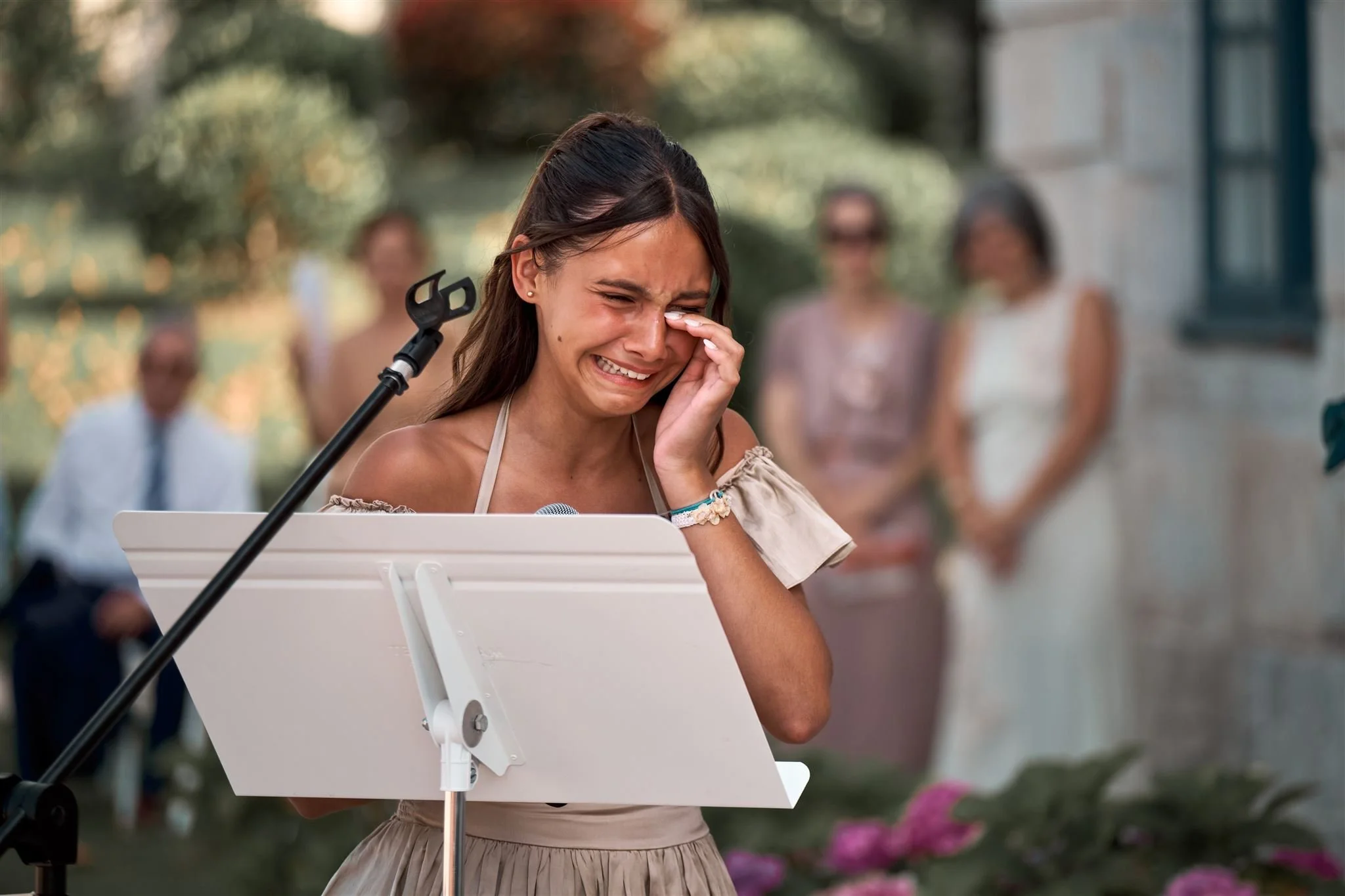Cérémonie laïque de mariage au château de Larraldia
