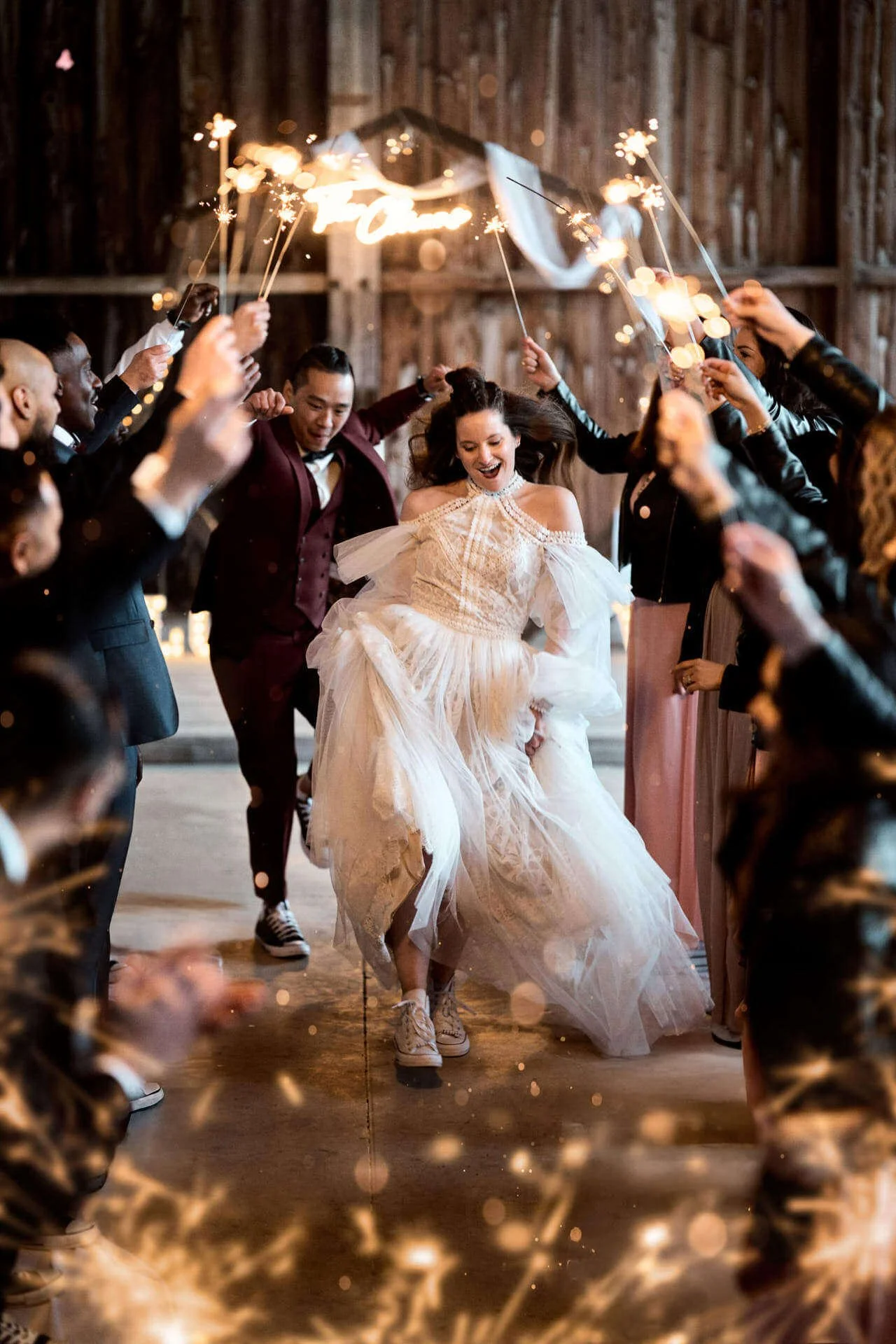 une photo d'un photographe de mariage à paris
