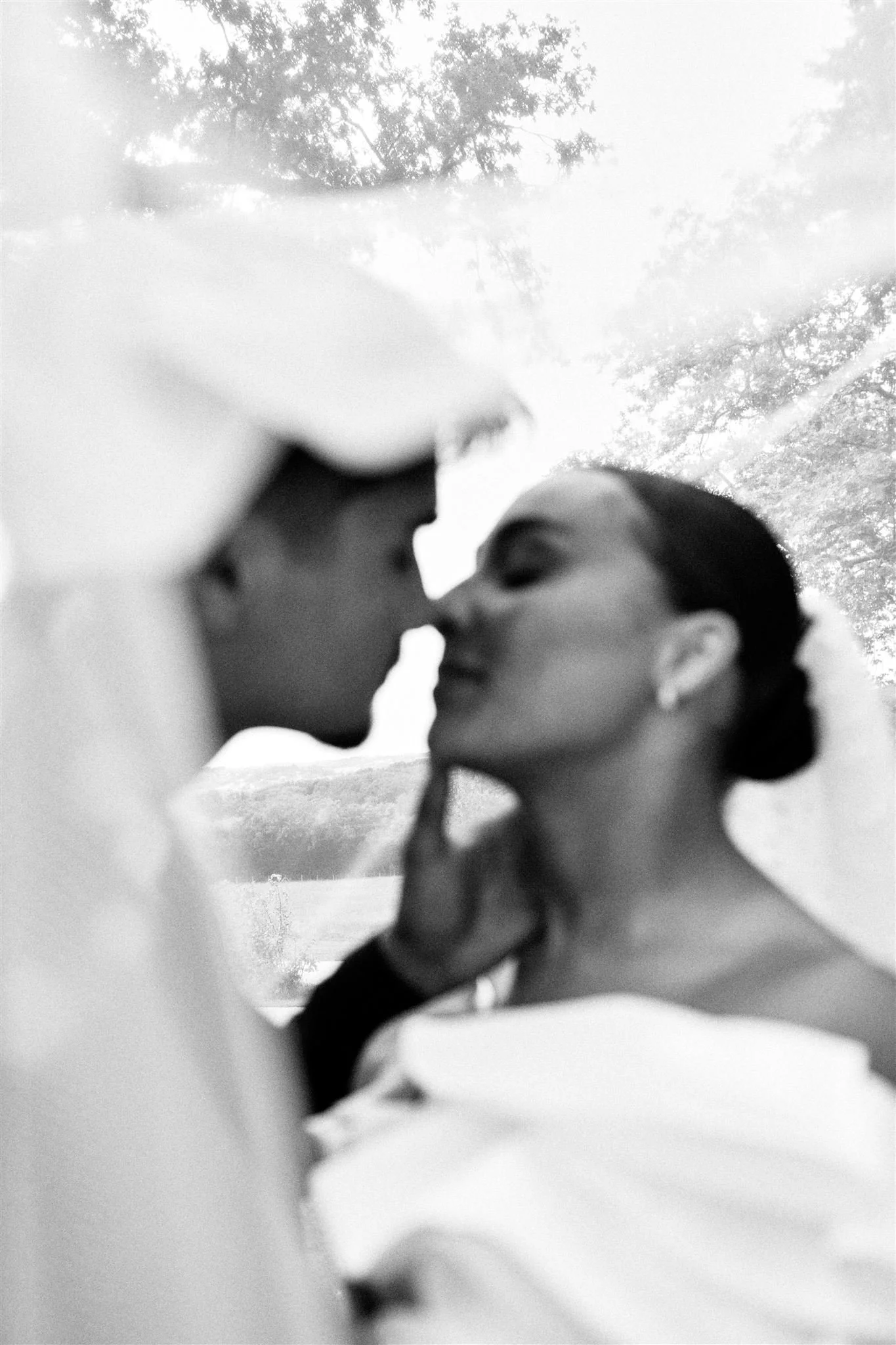Séance photo de couple au château de Larraldia