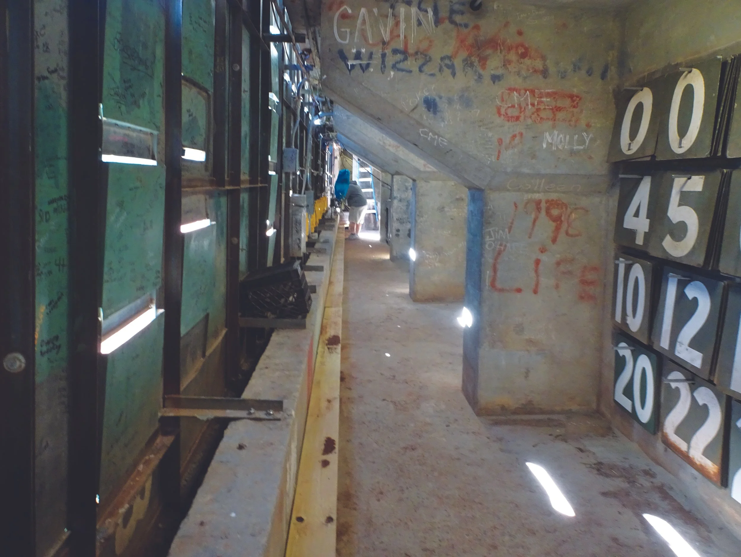   Inside the Monster –  Ever wonder what it’s like inside the Green Monster?&nbsp; Well, here’s your answer!&nbsp; 