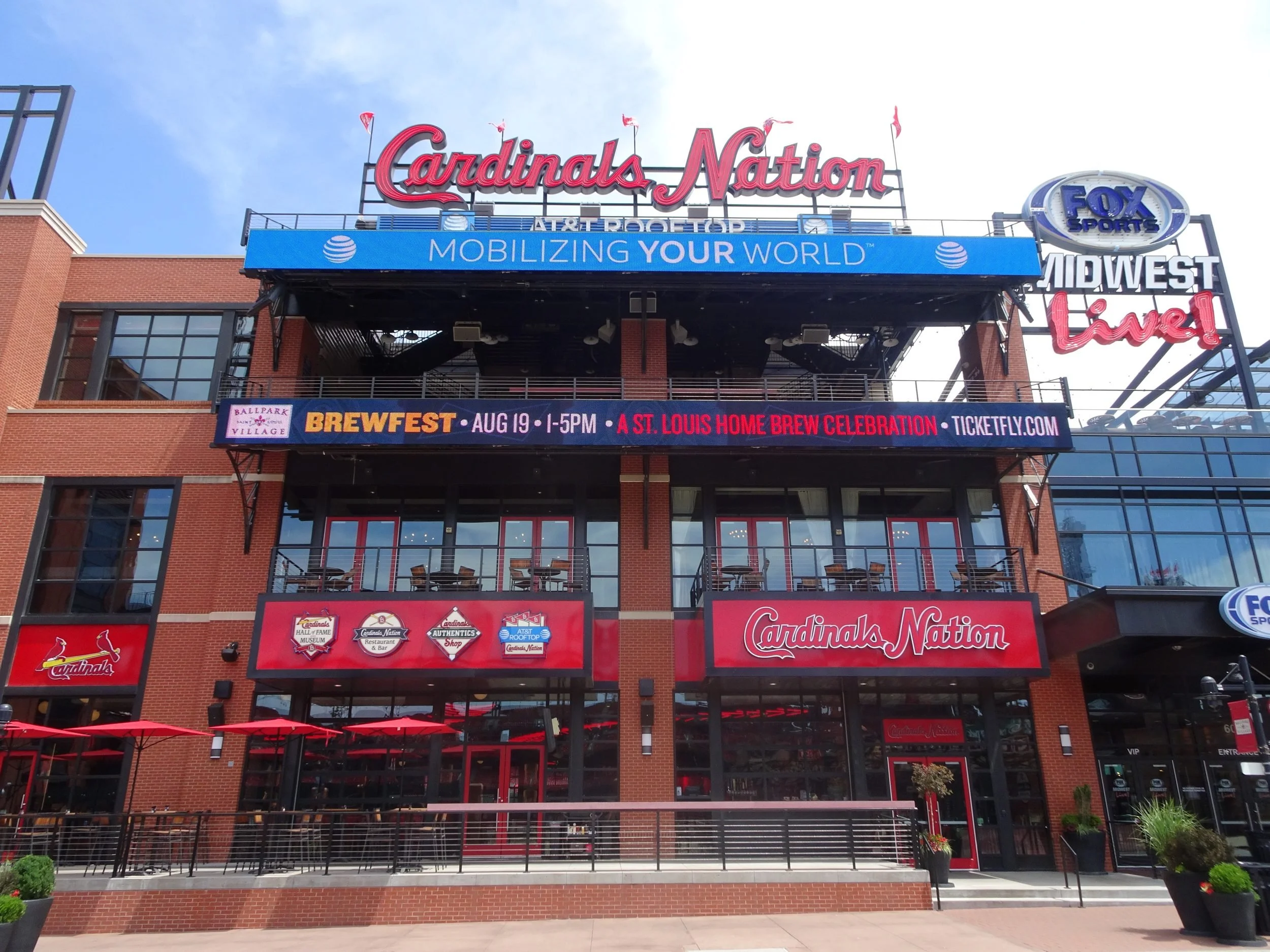 StLouis02719.jpg