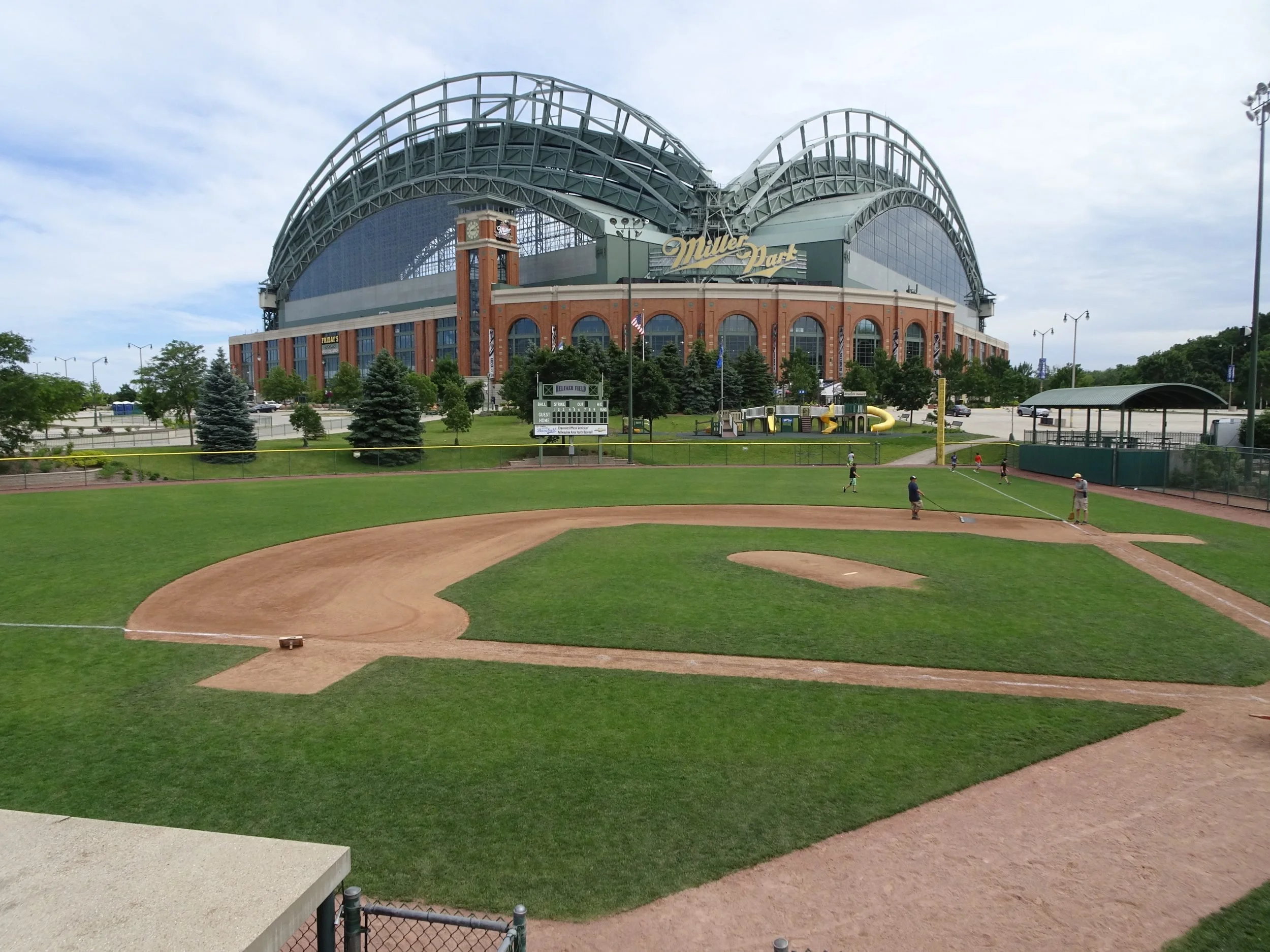 Milwaukee02400.jpg