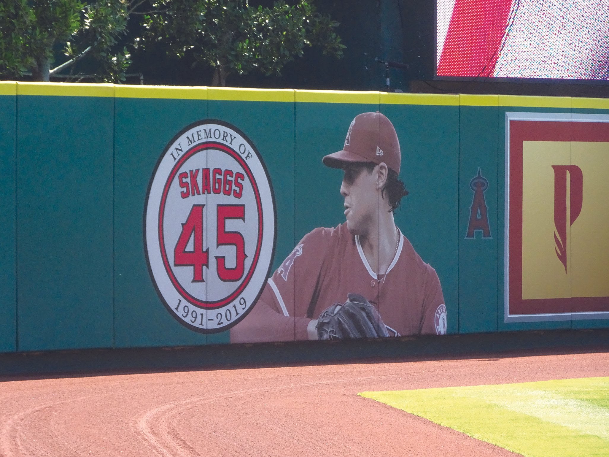  Tyler Skaggs, RIP – Tribute on the outfield wall at Angel Stadium in honor of Tyler Skaggs, a pitcher who suddenly passed away on July 1st, 2019 in Southlake, Texas, at the age of 27.&nbsp; The Rangers were getting ready to host the Angels in a game