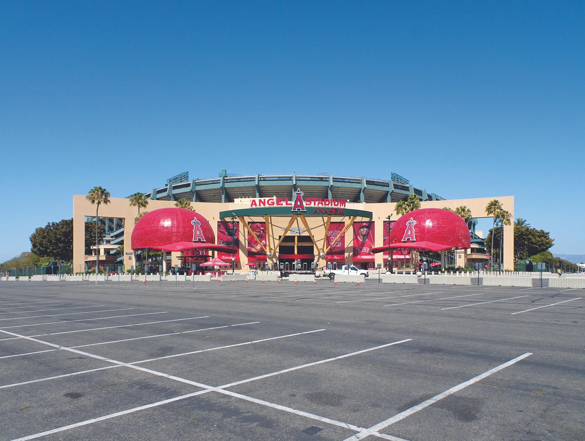  A Grand Entrance – The two biggest Angels hats in the world are at the Home Plate Gate at Angel Stadium.&nbsp; They are 649.5” in size.&nbsp; 