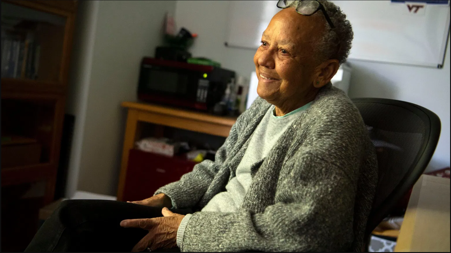 Legendary poet Nikki Giovanni Was My Hero. Then I Accidentally Outed Her.